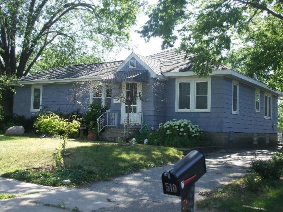 510 S 8th Ave, Onalaska, WI 54650