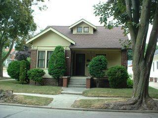 1124 Philippen St., Manitowoc, WI 54220