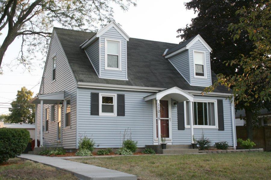 11015 W Harvard Ln., Wauwatosa, WI 53226