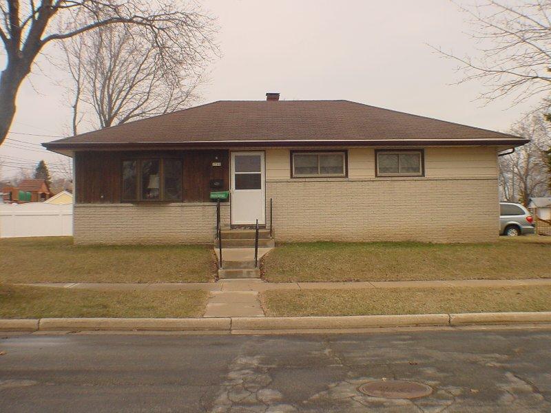 1700 W Jewell Ave., Milwaukee, WI 53221