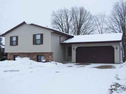 478 Ritger Cir, Addison, WI 53002