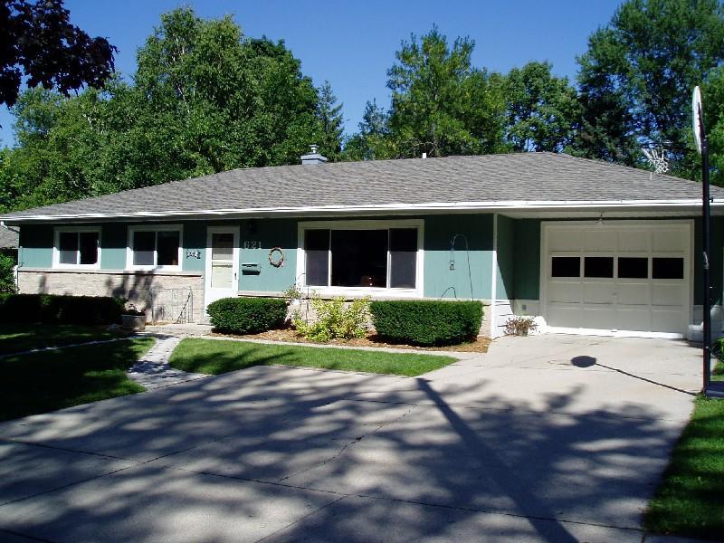621 S 15th Ave., West Bend, WI 53095