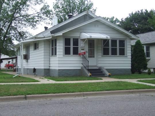 2421 Wood St., La Crosse, WI 54603
