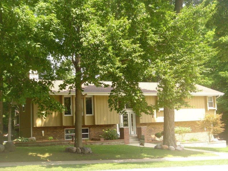 160 Woodridge Dr., West Bend, WI 53095