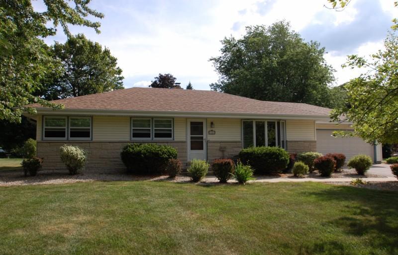 3341 S Monterey Dr., New Berlin, WI 53151