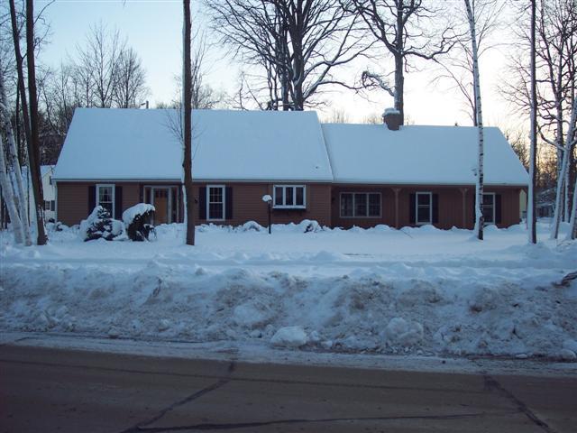 3705 Wildwood Dr., Manitowoc, WI 54220