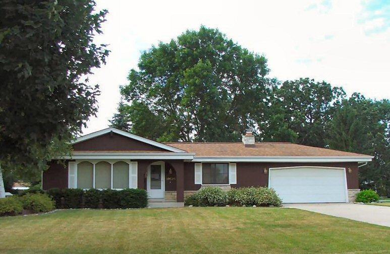 10525 W Allwood Dr., Franklin, WI 53132