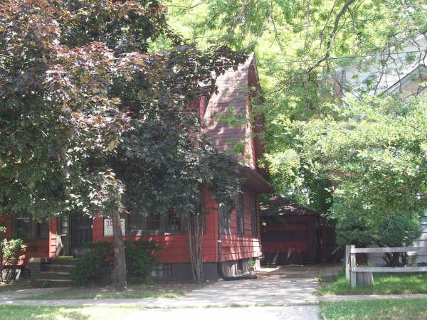 1902 Linden Ave, Racine, WI 53403