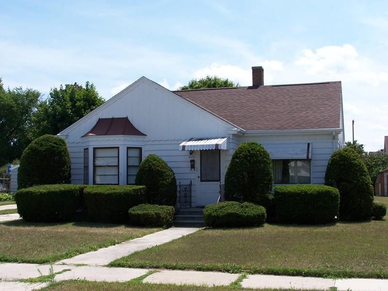 2419 14 St., Two Rivers, WI 54241