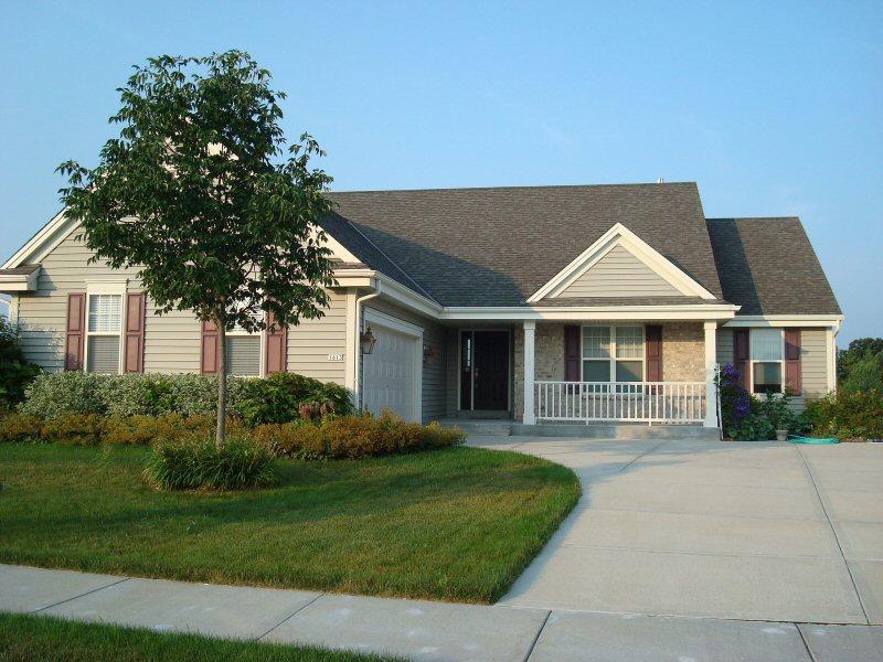 1613 Tumbleweed Cir., West Bend, WI 53095