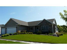 1405 Pioneer Dr, Holmen, WI 54636