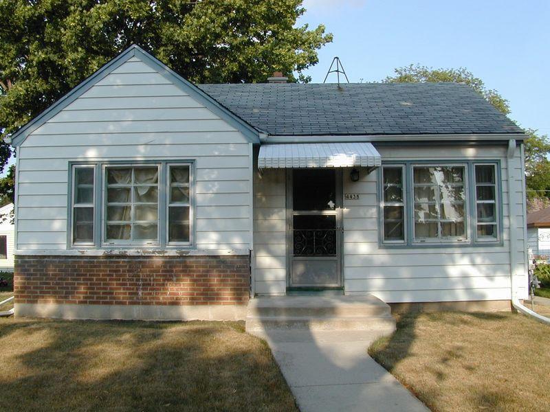 4438 N 42nd St., Milwaukee, WI 53209
