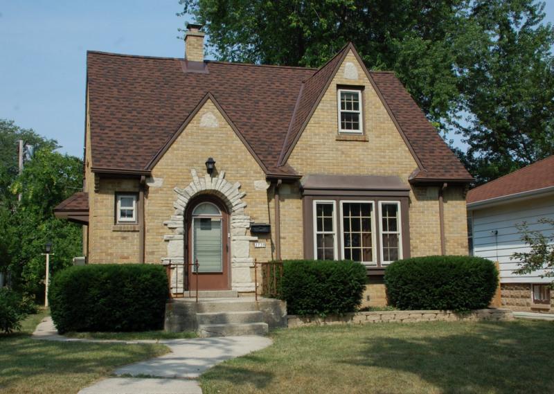 2739 S 48th St., Milwaukee, WI 53219