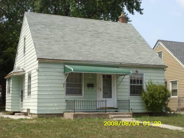 5233 N Teutonia Ave., Milwaukee, WI 53209