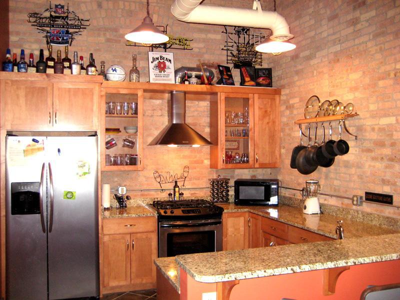 1818 N Water St #201, Milwaukee, WI 53202