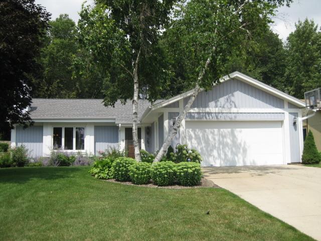 9564 W Plainfield Ave., Greenfield, WI 53228