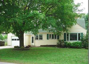 827 W La Salle Ave., Glendale, WI 53209