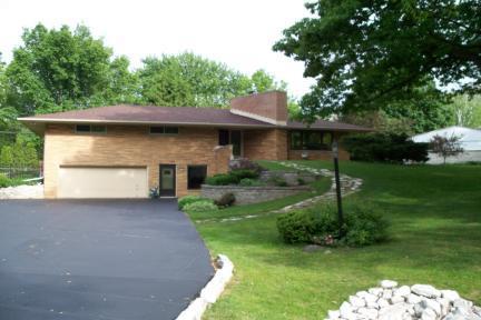 9839 Brookside Dr., Hales Corners, WI 53130