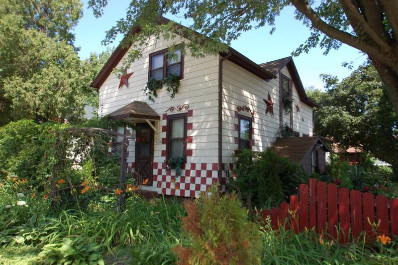 6386 Yellowstone Tr., Addison, WI 53002