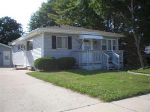 2118 S 15th St, Manitowoc, WI 54220