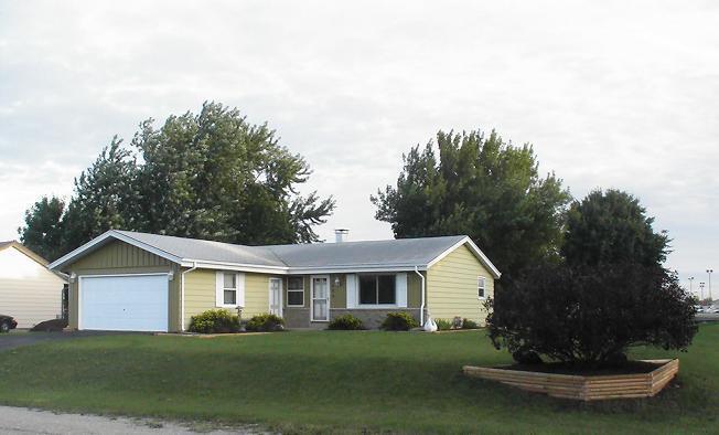 1422 Warwick Way, Mount Pleasant, WI 53406