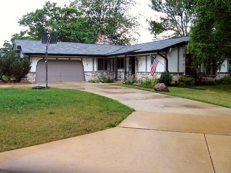 5265 S 46th St., Greenfield, WI 53220