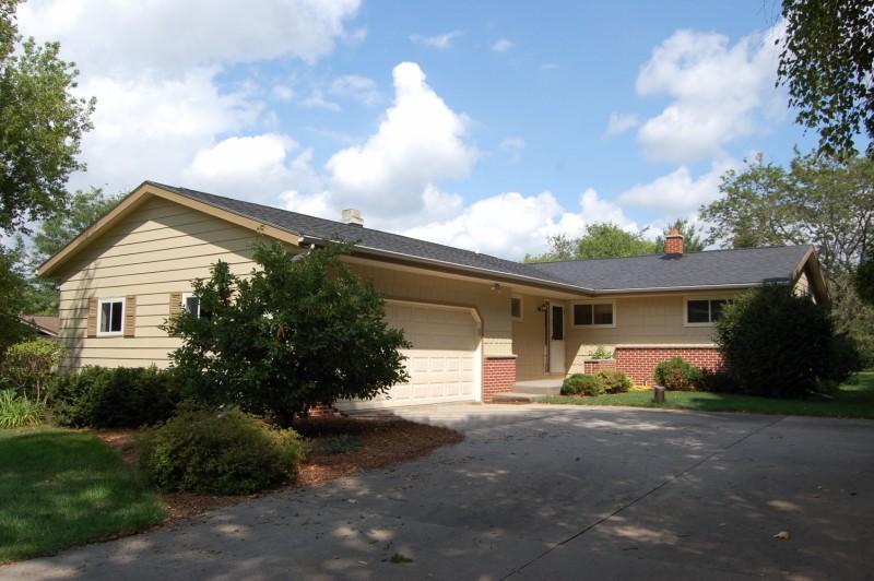 5060 Morning Glory Dr., West Bend, WI 53095