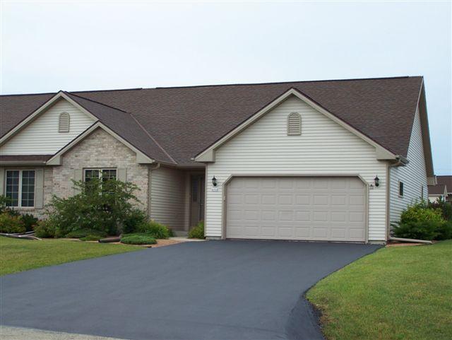 4908 Kingdom Ct., Caledonia, WI 53402