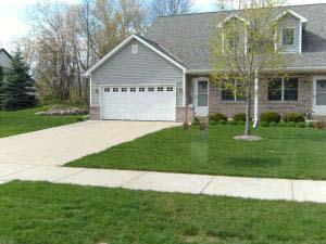 1114 Ellys Way, Slinger, WI 53086