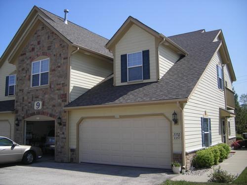 2255 W Vista Bella Dr., Oak Creek, WI 53154