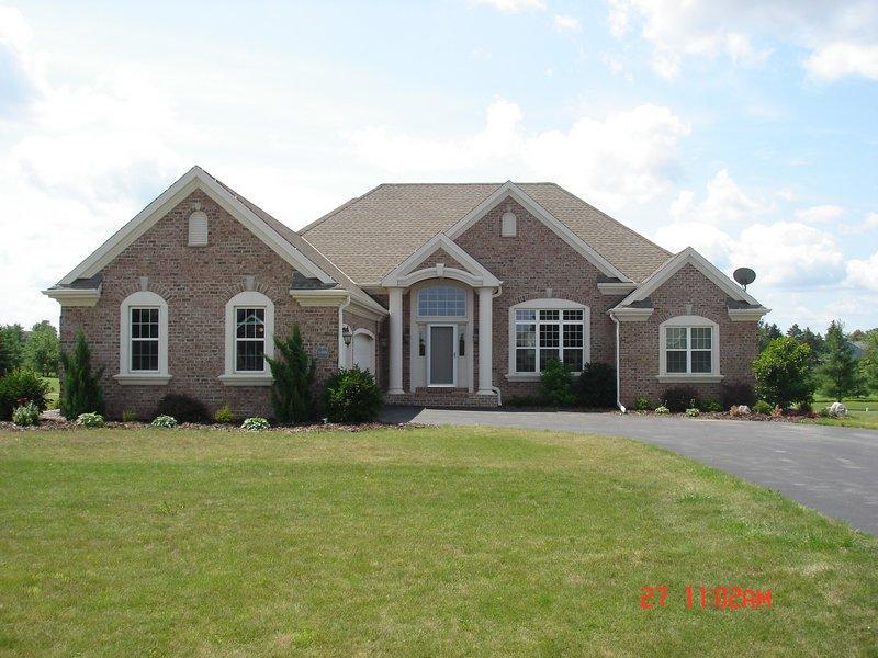 W4699 Pebble Dr., Lafayette, WI 53121