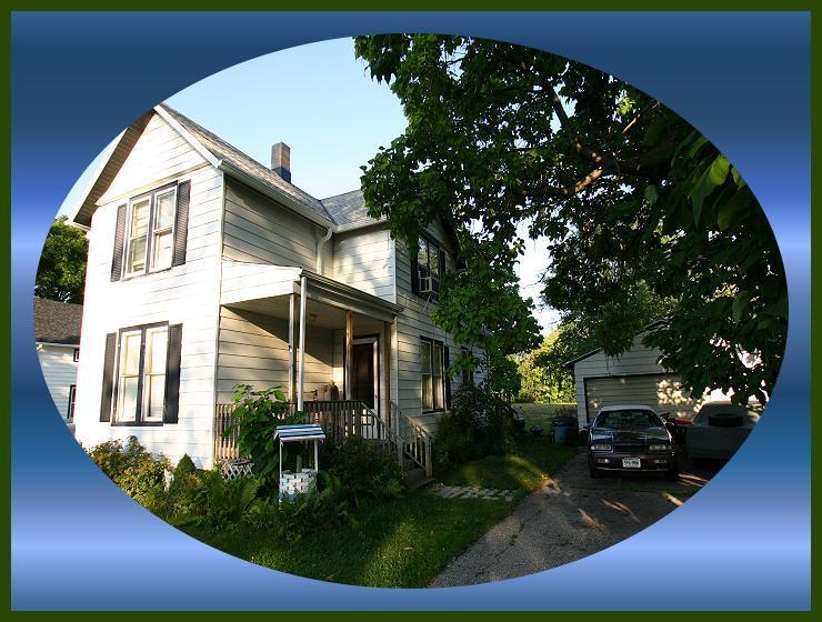 421 S Lyman St., Oconomowoc, WI 53066