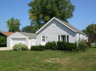 5934 S 33rd St., Greenfield, WI 53221