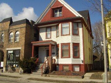 908 E Center St., Milwaukee, WI 53212