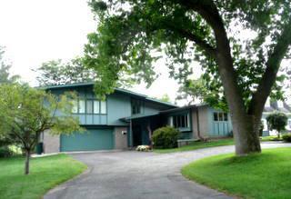 2550 Edgewood Pl., La Crosse, WI 54601