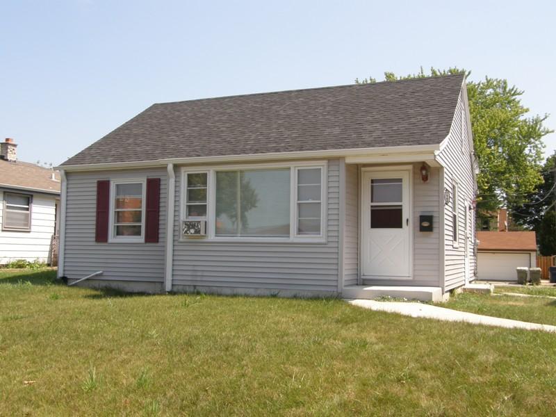 5908 N 80th St., Milwaukee, WI 53218