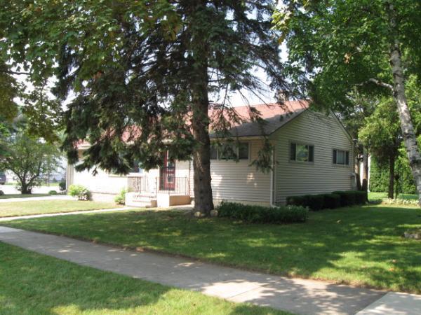 826 26th St., Two Rivers, WI 54241