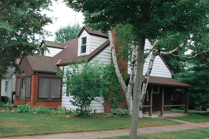 692 Wolcott St., West Bend, WI 53090