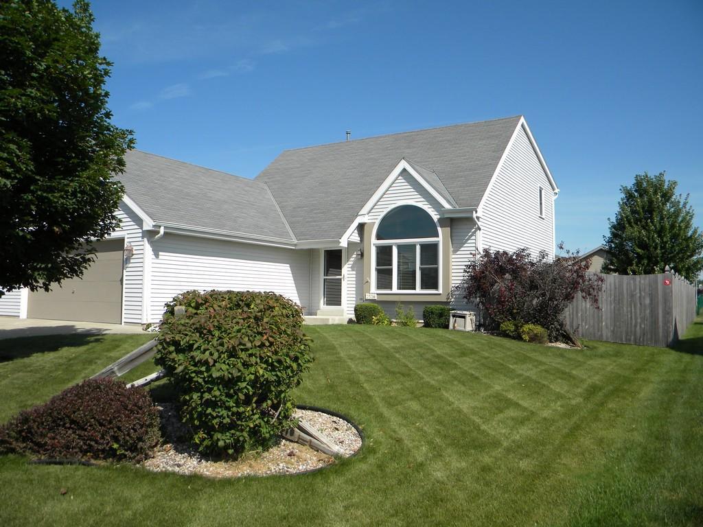 2536 E Honeysuckle Dr., Oak Creek, WI 53154