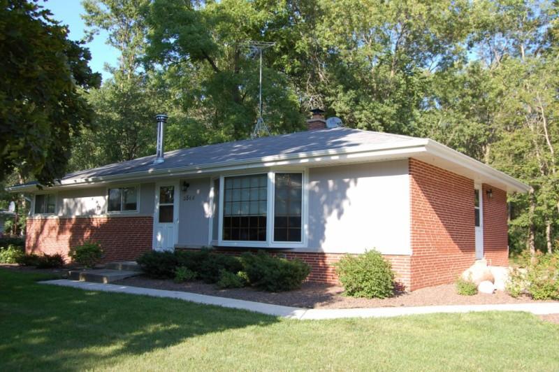5544 S 115th St., Hales Corners, WI 53130