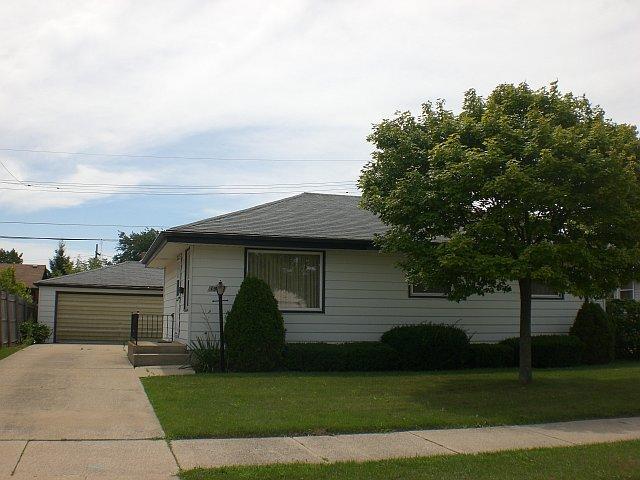 1509 Harmony Dr., Racine, WI 53402