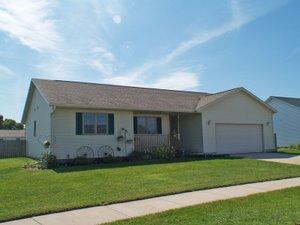 313 Cypress Circle Ln., Holmen, WI 54636