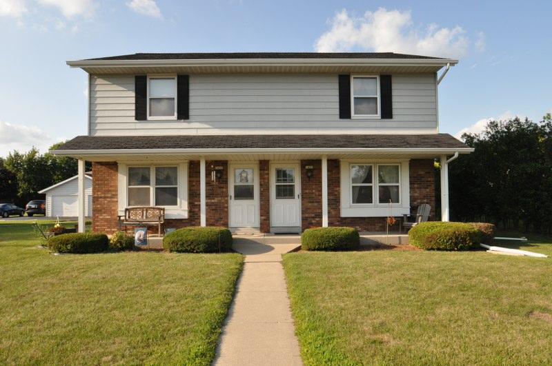 1432 Honeysuckle Rd., Hartford, WI 53027