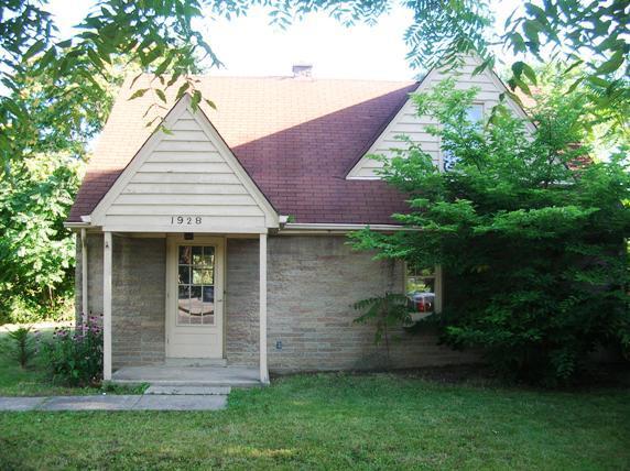 1928 W Mill Rd., Glendale, WI 53209