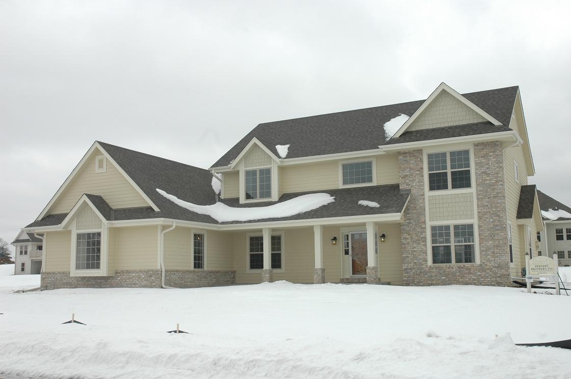 W134N6230 Wind Drift Pass, Menomonee Falls, WI 53051