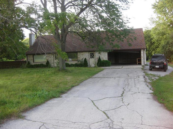 7404 W Freistadt Rd., Mequon, WI 53092