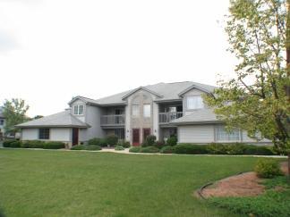 823 Quinlan Dr. #B, Pewaukee, WI 53072