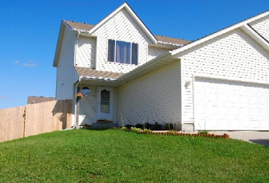 1205 Autumn Dr., West Bend, WI 53090