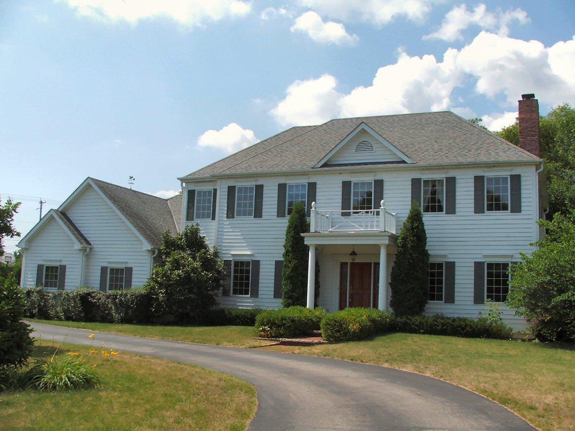 2345 Robbie Ct, Brookfield, WI 53005