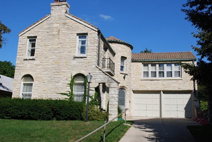 2368 N 91st, Wauwatosa, WI 53226